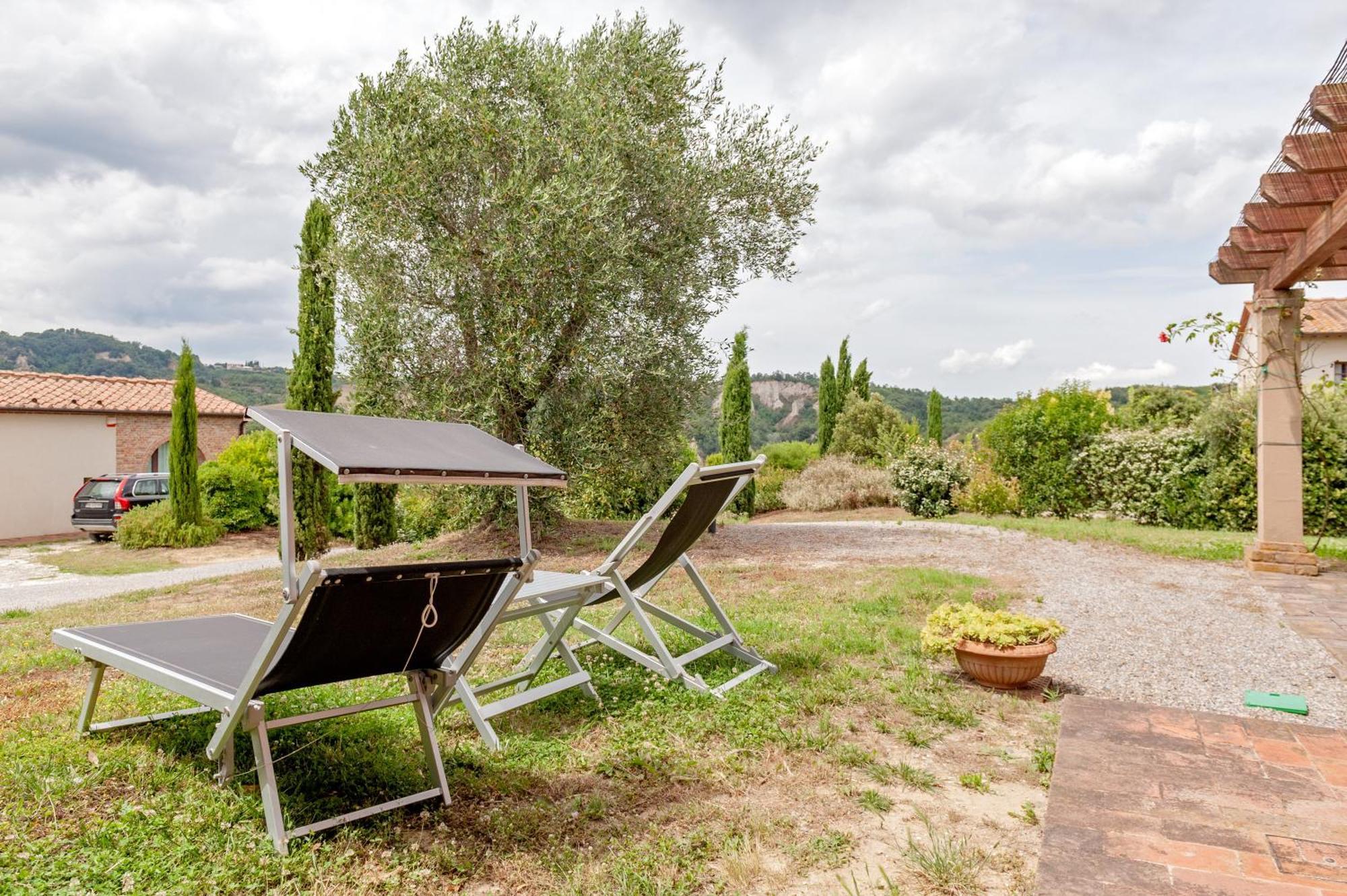 Il Borgo Delle Ville Palaia Exteriér fotografie